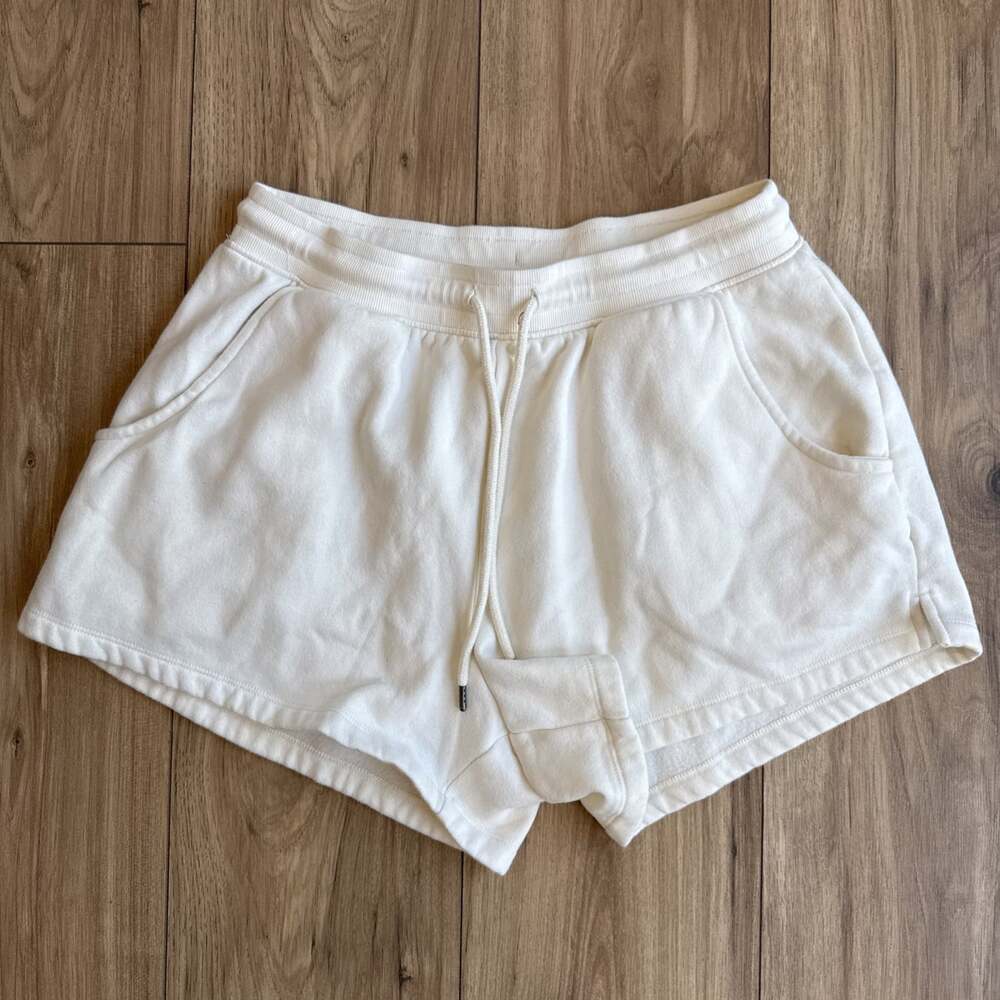 Women's High-Rise Pull-On Shorts - Universal Thread™ Cream Sz small Ivory